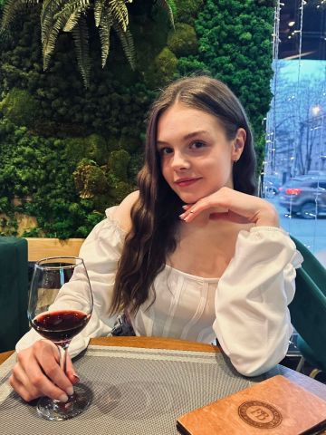 Проститутка Марселина